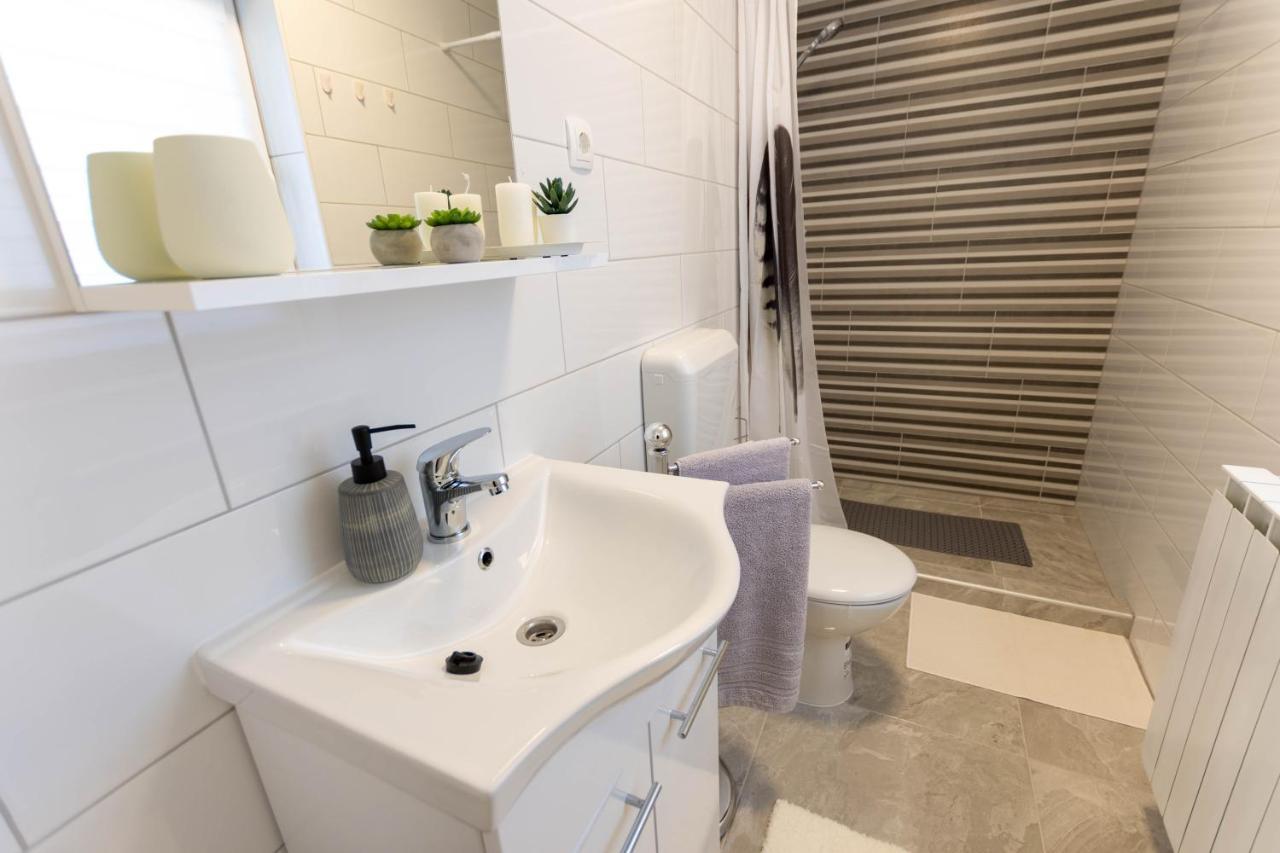 Apartmani Sun & Moon Bjelovar Eksteriør bilde