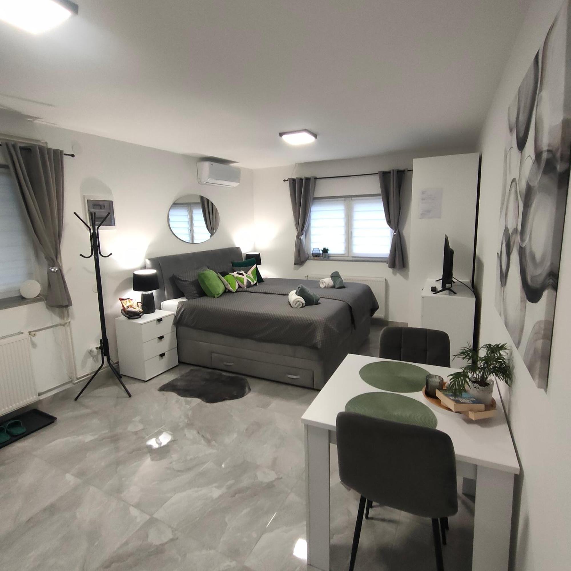Apartmani Sun & Moon Bjelovar Eksteriør bilde
